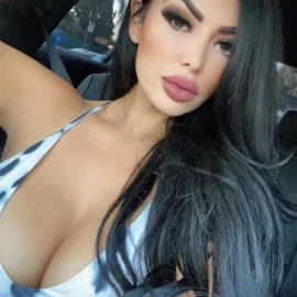 Jenn Marie profile image
