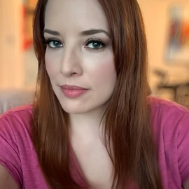 maggie green profile image