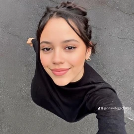 Jenna Ortega profile image