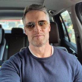 mike thomas profile image