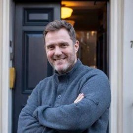 simon squibbi profile image