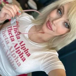 Izzy Wilde profile image