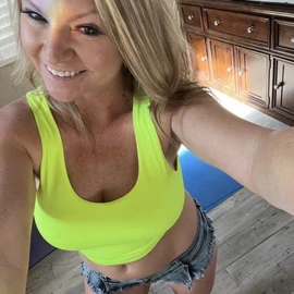 Kimberly Janet profile image