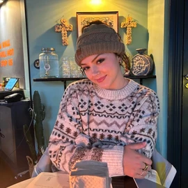Riley Eve profile image