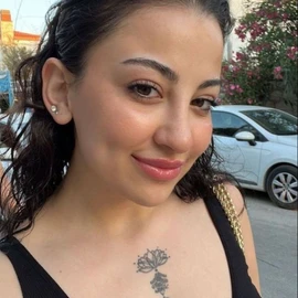 Estrella J Ward profile image