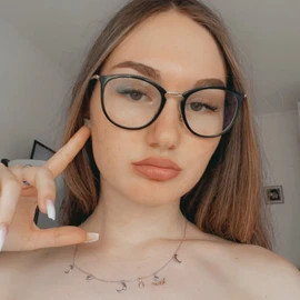 sarah Eva profile image