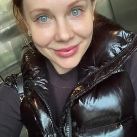Angela Marshall profile image
