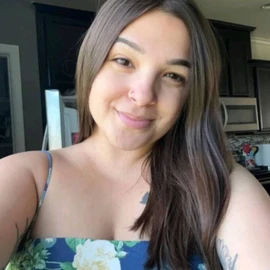 Tarah Loux profile image