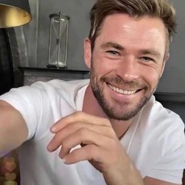 Chris Hemsworth profile image