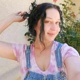Emily Houston profile image