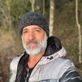 Brian1 Lewis profile image