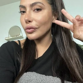 Lela Jessy profile image