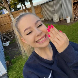 Elizabeth Zoey profile image
