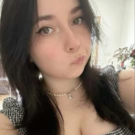 Ruth Jessy profile image