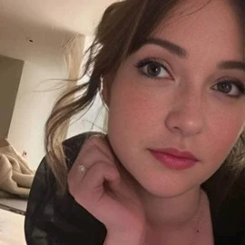 milana vayntrub profile image