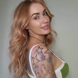 Annabel Cynthia profile image