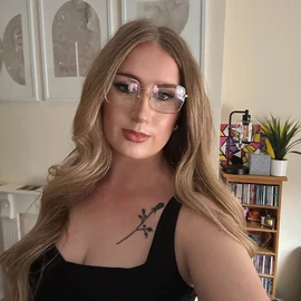 Wendy Scarlett profile image