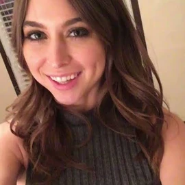 Ellie Johnson profile image