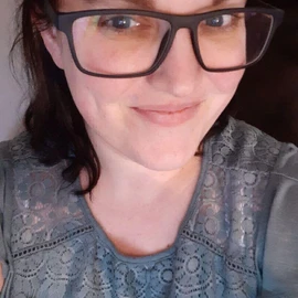 Emily profile image