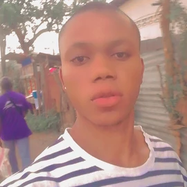 Gloire mack Massaka profile image