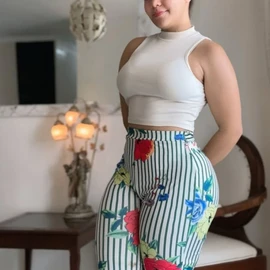 Emily Susan profile image
