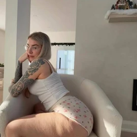 Jen bretty profile image