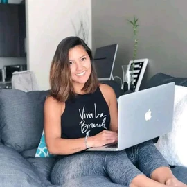 Jennifer profile image