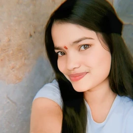 varshu_heart'squeen_ profile image