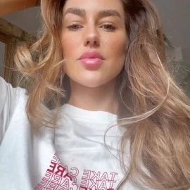 Eliza Rose watson profile image