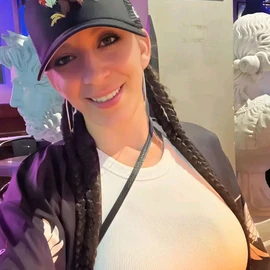 Sara Jay profile image