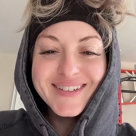 Jenny Mary profile image