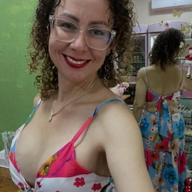 Emily profile image