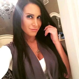 Jennifer jak profile image