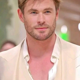 Chris Hemsworth profile image