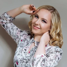 Elizabeth carls profile image