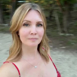 Holly jane profile image