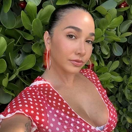 Karlee grey profile image