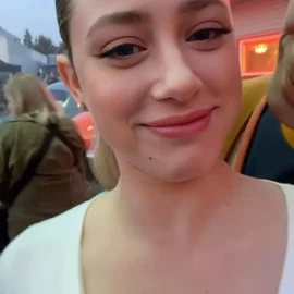 Laura grey profile image