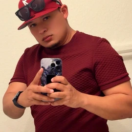 Alexander Diaz profile image