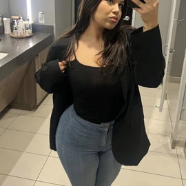 Becky Hernandez profile image
