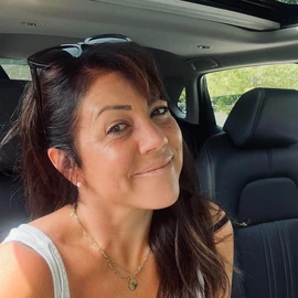 holly corser profile image