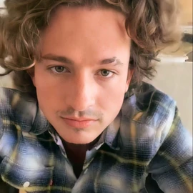 Charlie Puth profile image