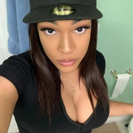 katie mark profile image