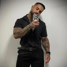 James betrol Leonaides profile image