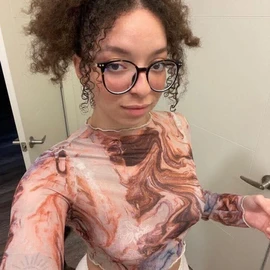 Zariana Zirrbb profile image