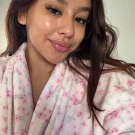 Roselia ray profile image