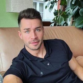 John Man333 profile image