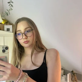 grey lilly profile image