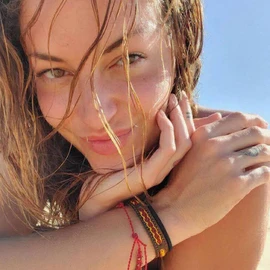 Thalia Zoe profile image