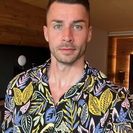 Jan diamond profile image